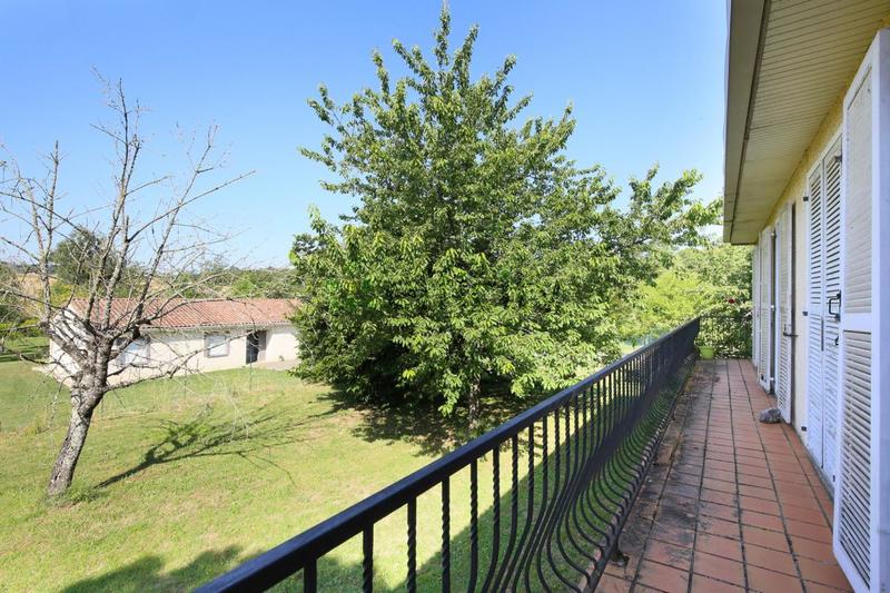 Maison - 93 m² - 5 pièces