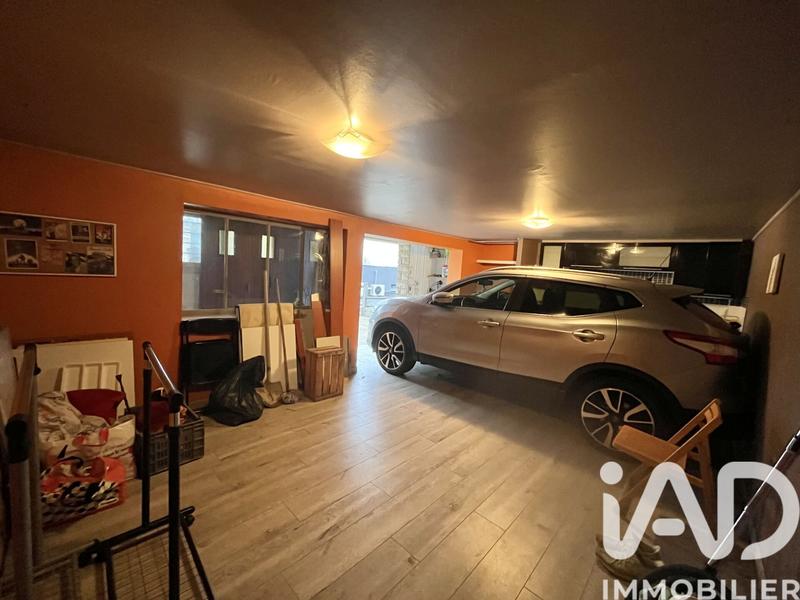 Maison - 221 m² - 13 pièces