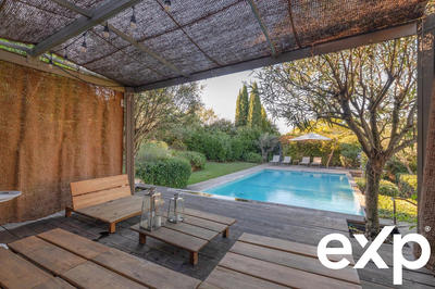 Villa - 277 m² - 9 pièces