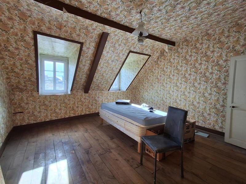 Maison - 280 m² - 10 pièces