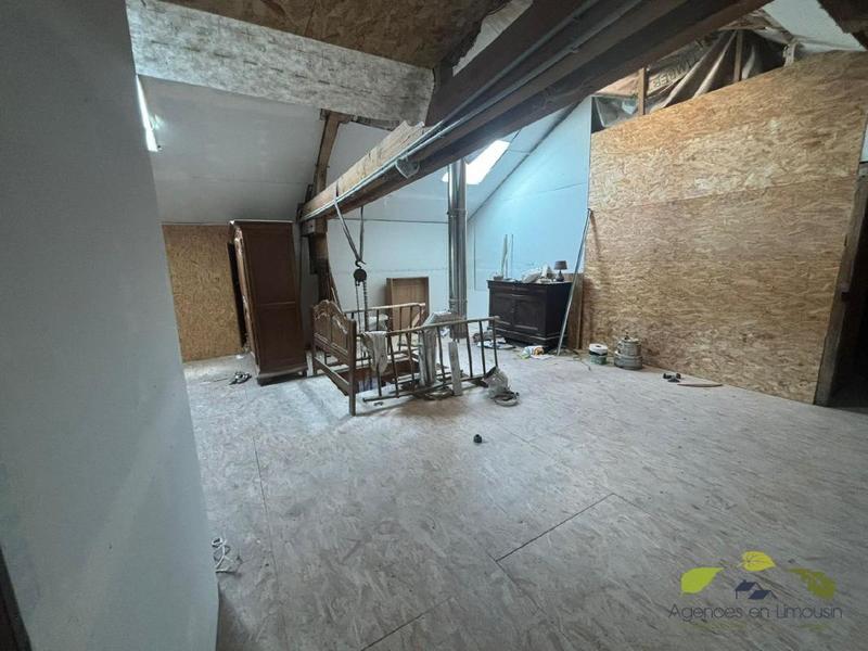 Maison de village - 189 m² - 2 pièces