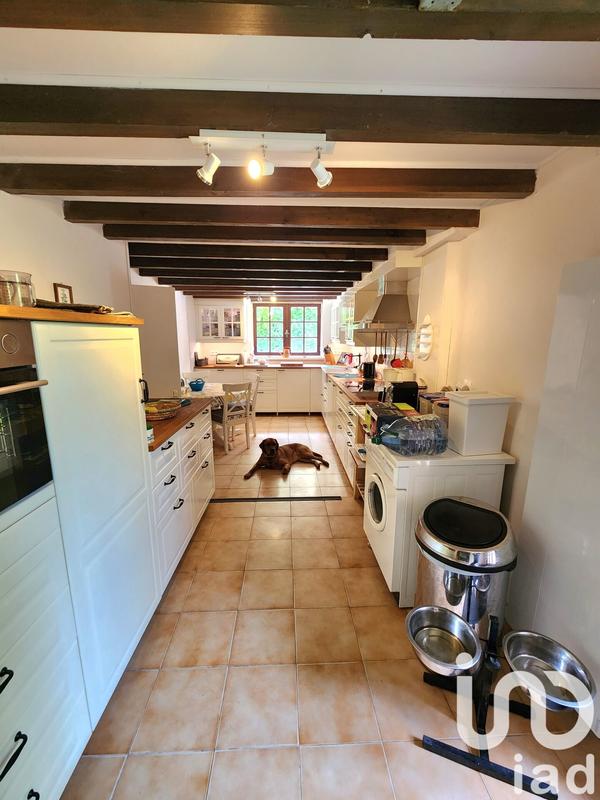 Maison - 220 m² - 5 pièces