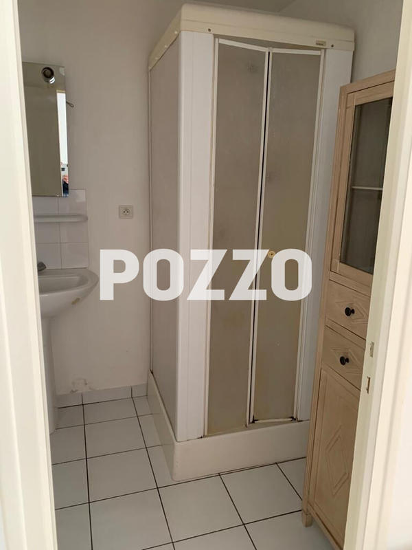 Immeuble - 150 m² - 8 pièces