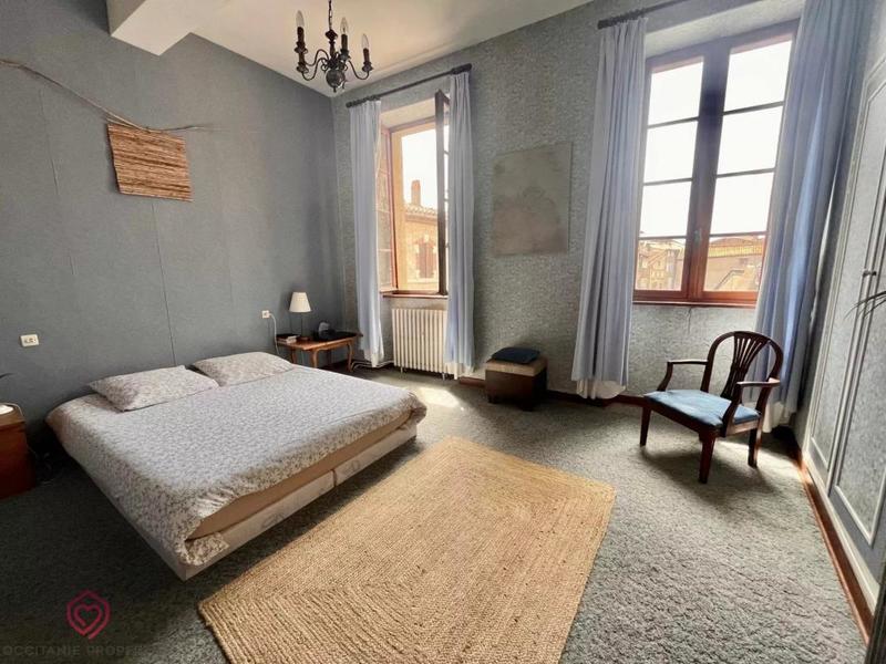 Maison de village - 237 m² - 9 pièces