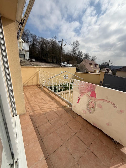 Maison - 234 m² - 6 pièces