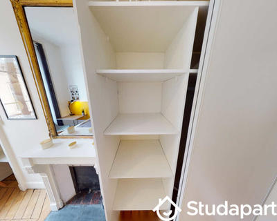 Chambre - 120 m² - 1 pièce