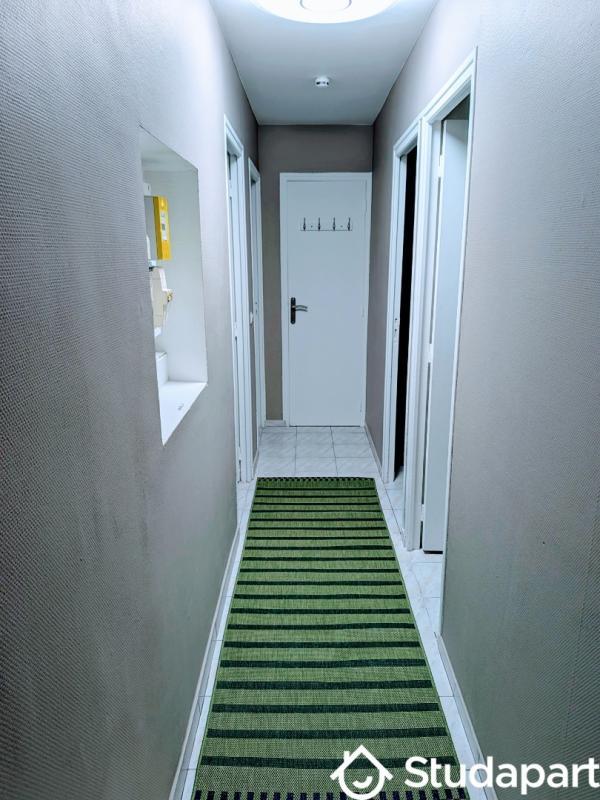 Chambre - 12 m² - 1 pièce