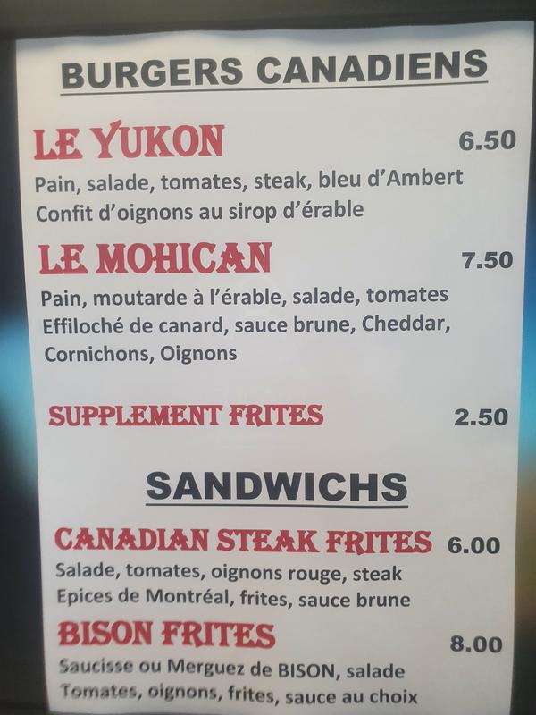 Le petit chalet canadien