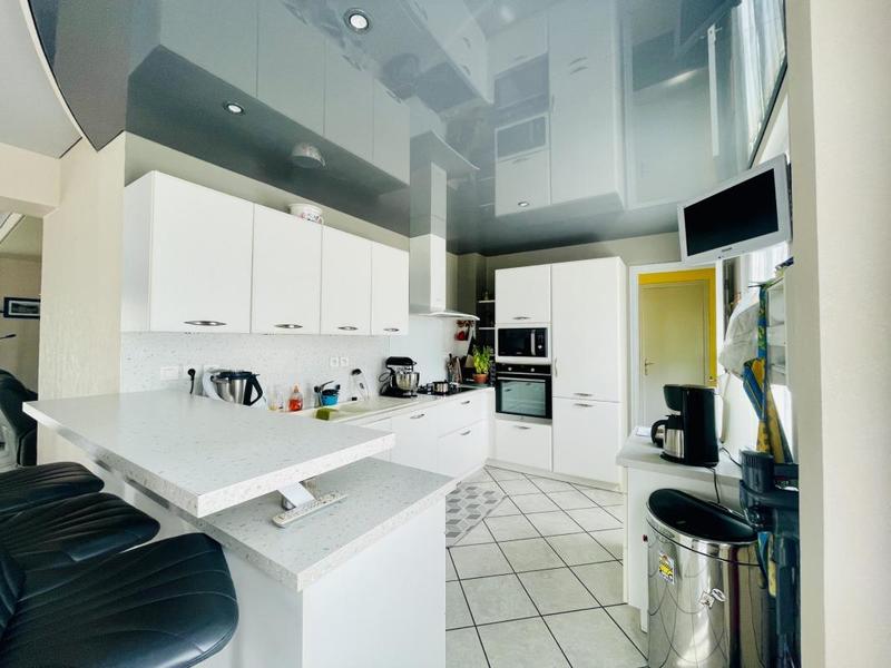 Maison - 160 m² - 6 pièces