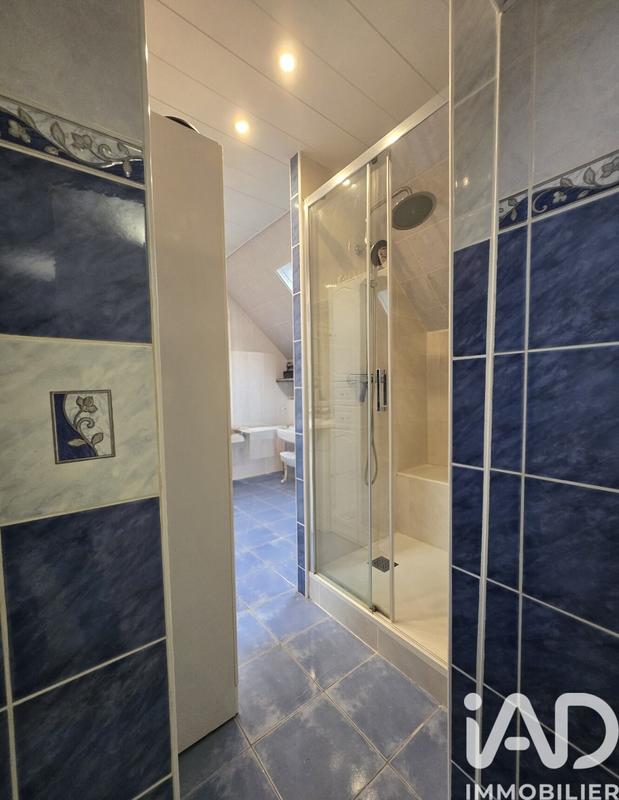 Maison - 130 m² - 8 pièces