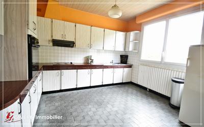 Maison - 175 m² - 6 pièces