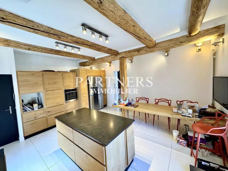 Bastide - 357 m² - 11 pièces