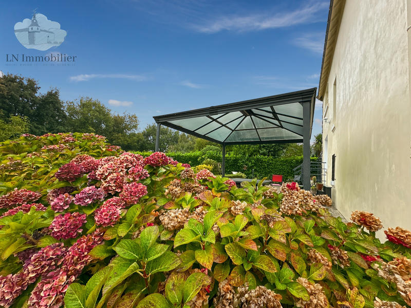 Maison - 167 m² - 8 pièces