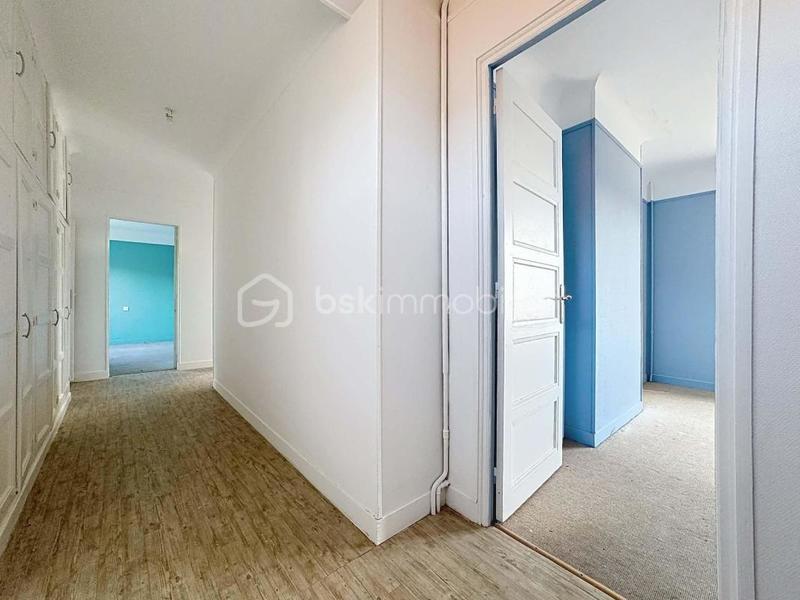 Maison traditionnelle - 158 m² - 6 pièces