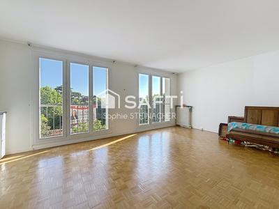 Appartement - 93 m² - 5 pièces