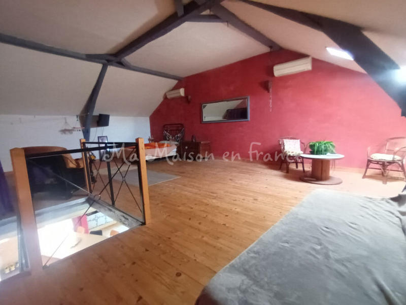 Maison en pierre - 103 m² - 2 pièces