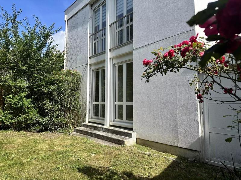 Maison - 77 m² - 5 pièces