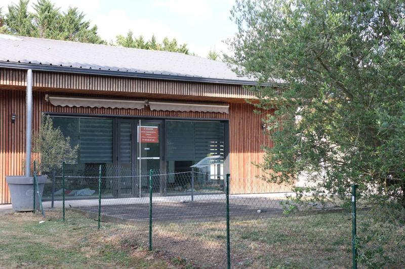 Local commercial - 104 m²