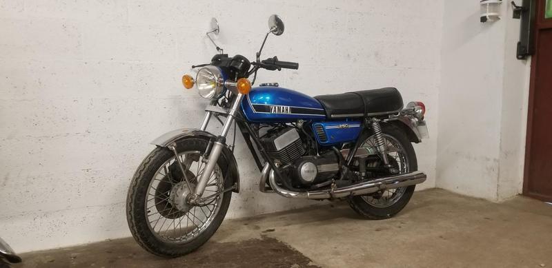 Yamaha Rd 250 yamaha bleu 0250 656