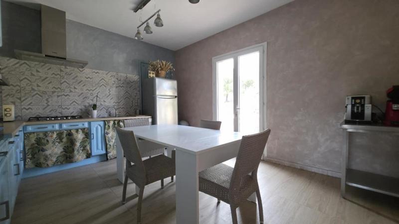 Villa - 385 m² - 12 pièces
