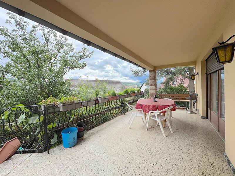 Maison - 250 m² - 9 pièces