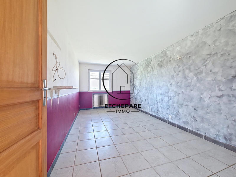 Maison - 213 m² - 5 pièces