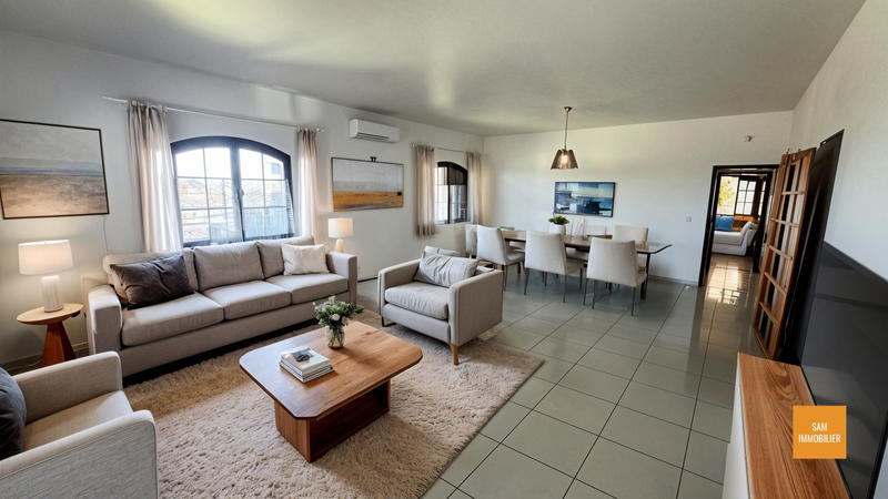 Villa - 282 m² - 8 pièces