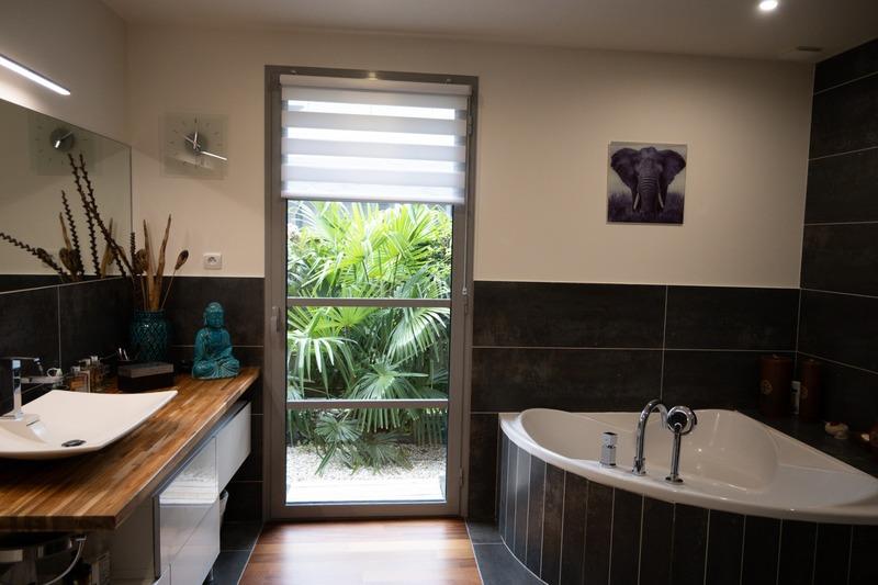 Maison - 282 m² - 8 pièces