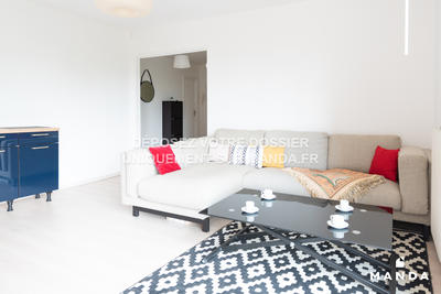 Chambre - 10 m² - 5 pièces