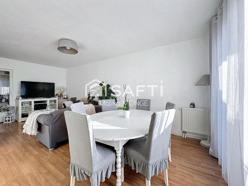 Appartement - 90 m² - 4 pièces