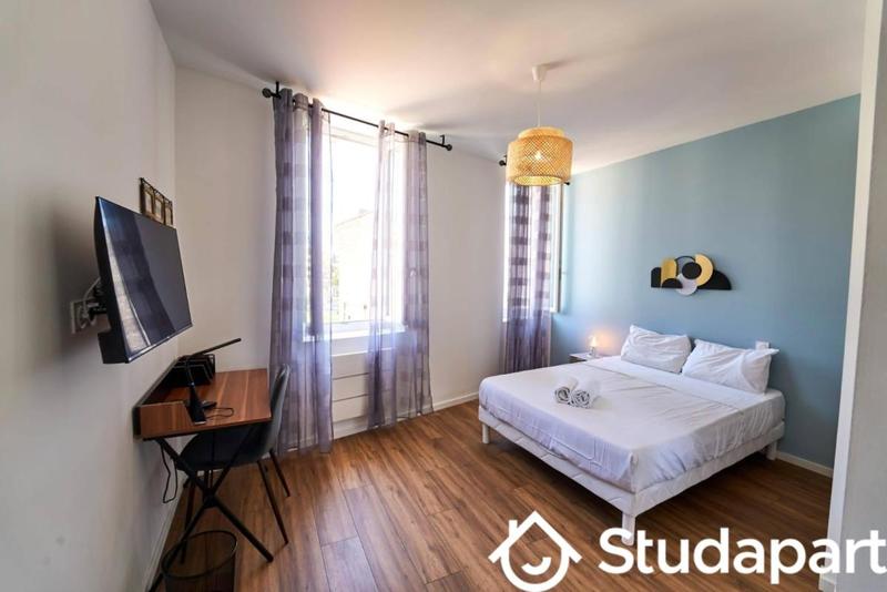 Chambre - 14 m² - 1 pièce