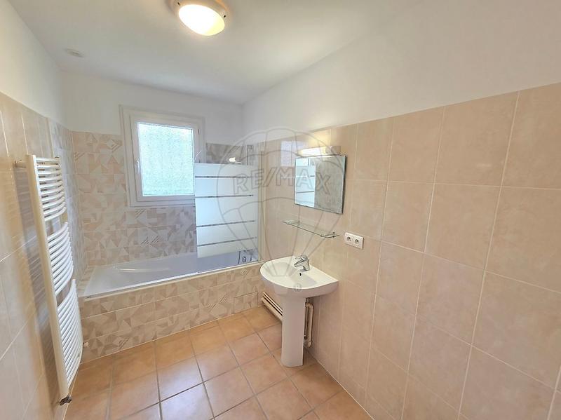 Maison - 147 m² - 6 pièces