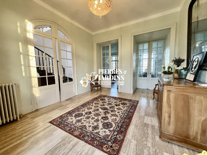 Château - 260 m² - 10 pièces