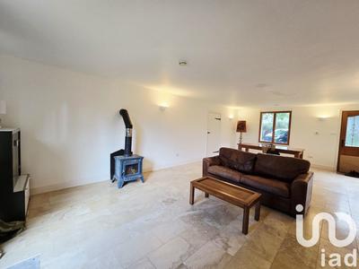 Maison - 730 m² - 5 pièces