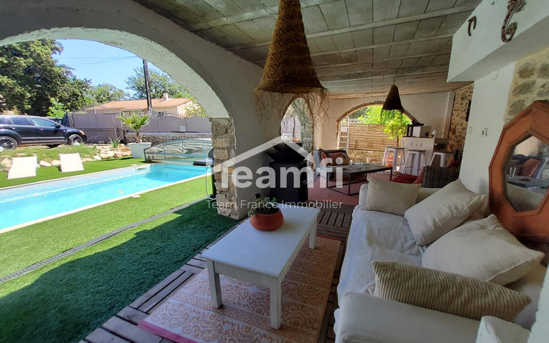 Mas - 176 m² - 7 pièces