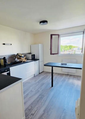 Appartement - 84 m² - 4 pièces