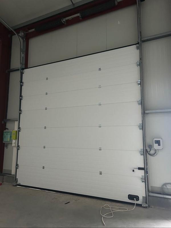 Local commercial - 1 300 m²