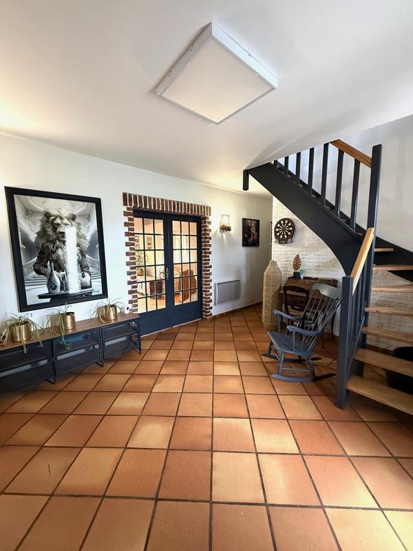 Maison - 200 m² - 6 pièces