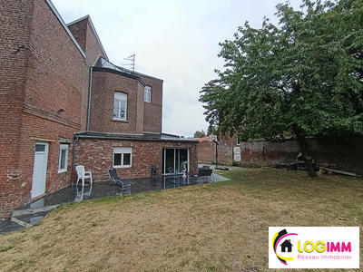 Maison - 203 m² - 10 pièces