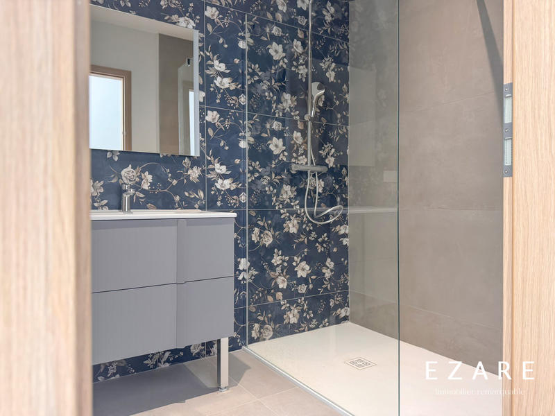 Appartement - 158 m² - 6 pièces