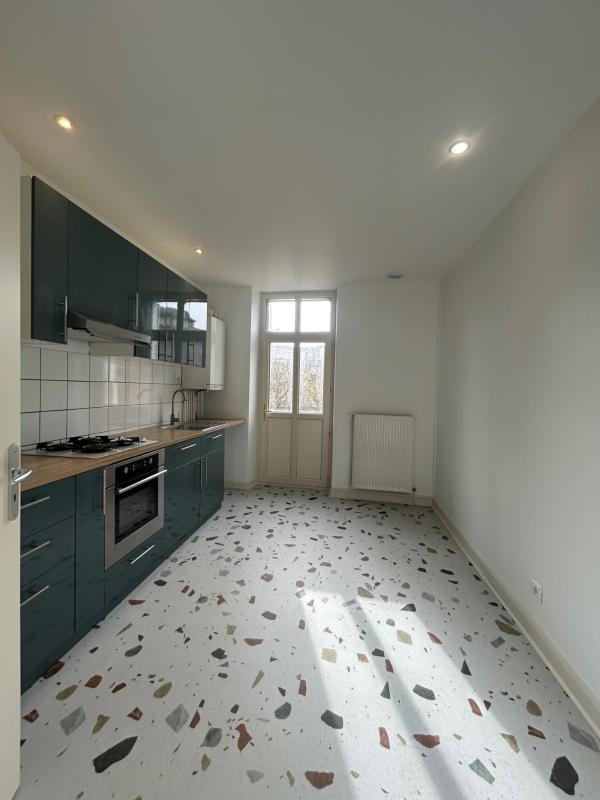 Appartement - 72 m² - 3 pièces