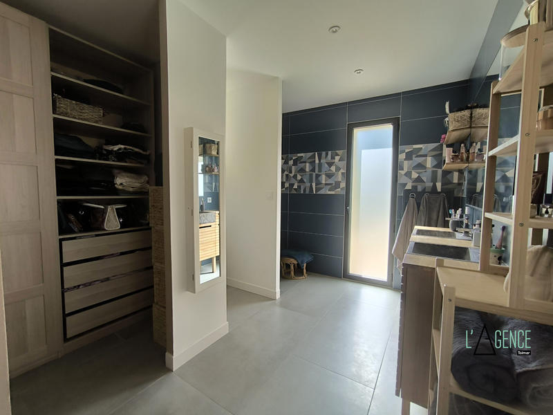 Maison contemporaine - 200 m² - 8 pièces