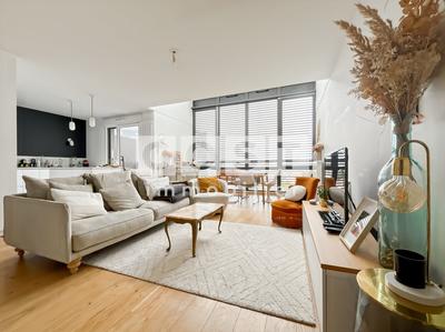 Appartement - 108 m² - 5 pièces