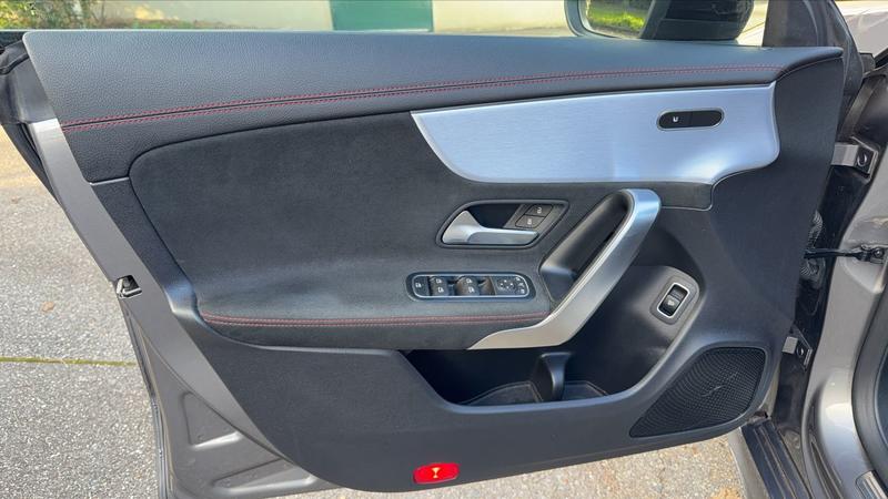 Mercedes Classe Cla 180d 116 7g-Dct Amg Line - Entretien constructeur Toit ouvrant