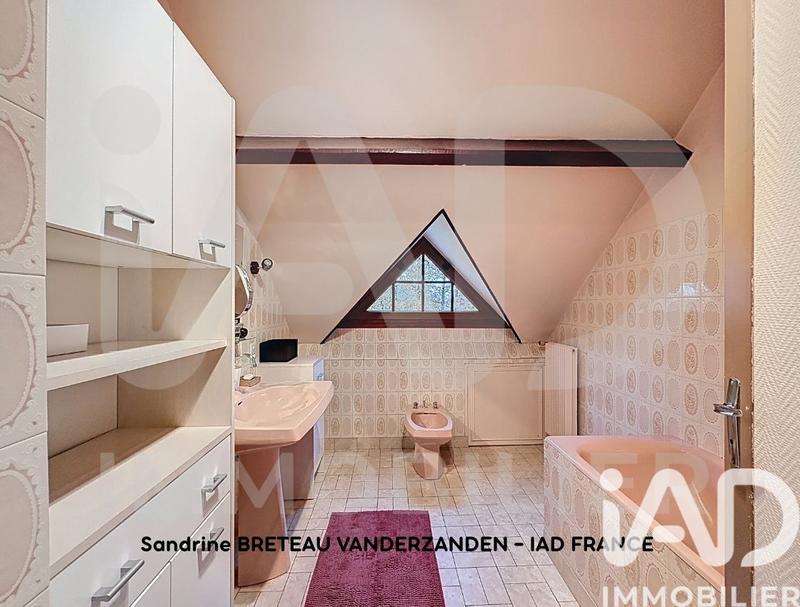 Maison - 143 m² - 7 pièces