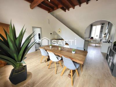 Maison - 270 m² - 9 pièces