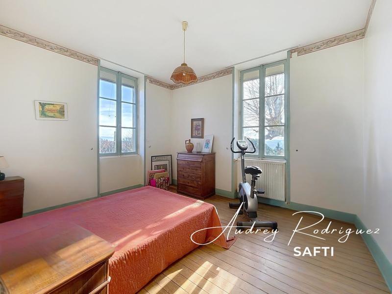 Maison de maîtres - 180 m² - 6 pièces