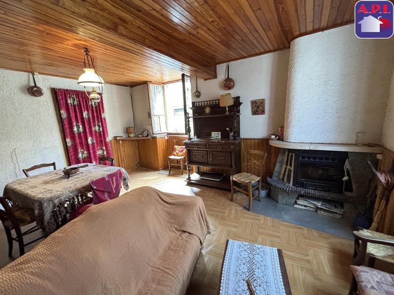 Maison - 177 m² - 8 pièces