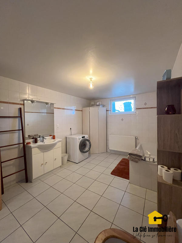 Appartement - 65 m² - 2 pièces