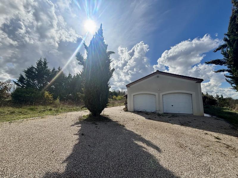 Maison traditionnelle - 264 m² - 8 pièces